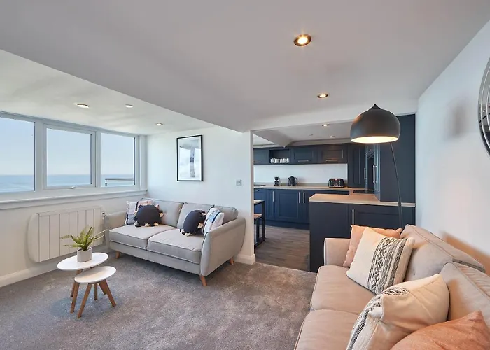 Host & Stay - Penthouse Pier View